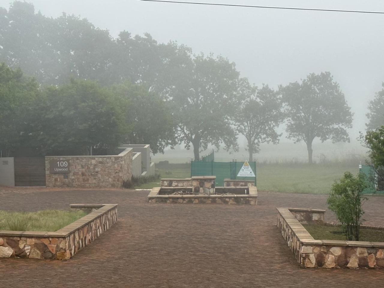 Stone Creek Mountain Lodge Dullstroom Ngoại thất bức ảnh